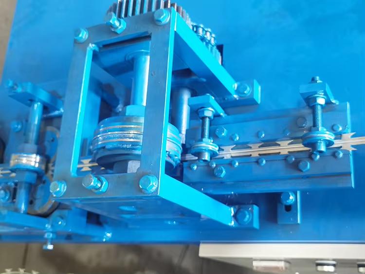 Razor Barbed Wire Making Machine
